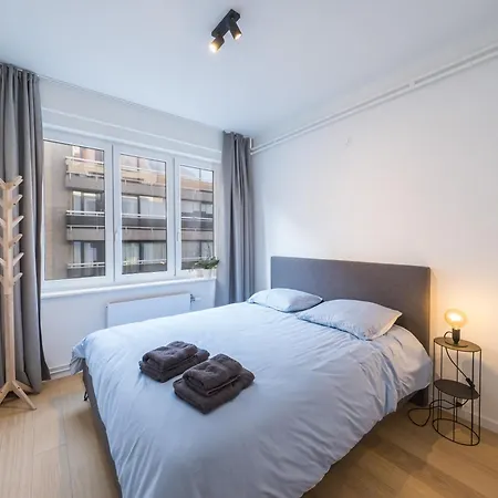 Amandine - Luxury 3 Bedrooms With Free Parking Остенде