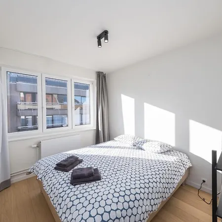 Amandine - Luxury 3 Bedrooms With Free Parking * Ostend