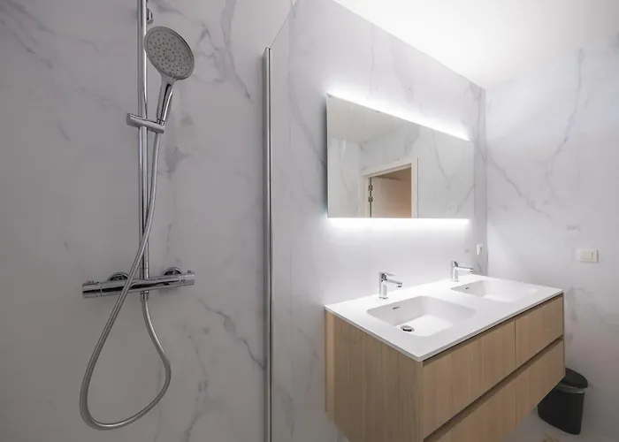 Amandine - Luxury 3 Bedrooms With Free Parking * Ostend