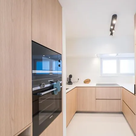 Amandine - Luxury 3 Bedrooms With Free Parking * Oostende